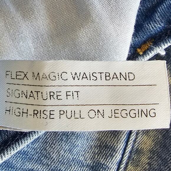 Lane Bryant Signature Fit High-Rise Pull-On Jegging Stone Light Wash Size 22 - Picture 6 of 8